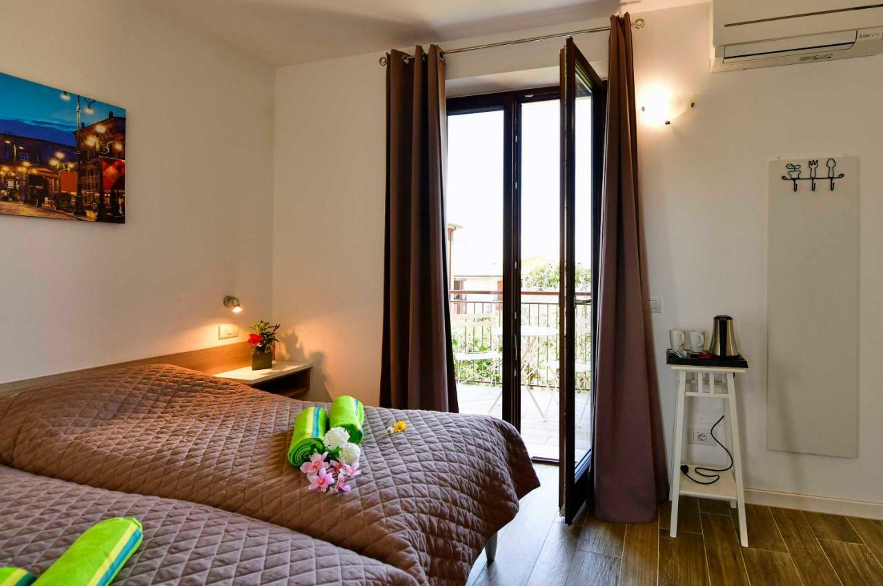 Welcome Traveller Divine Cecile Garda (Verona) Exterior foto