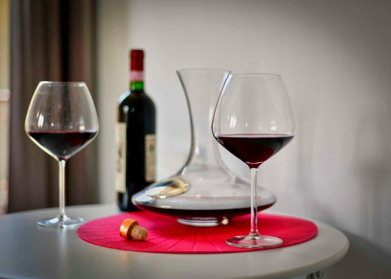 Welcome Traveller Divine Cecile Garda (Verona) Exterior foto