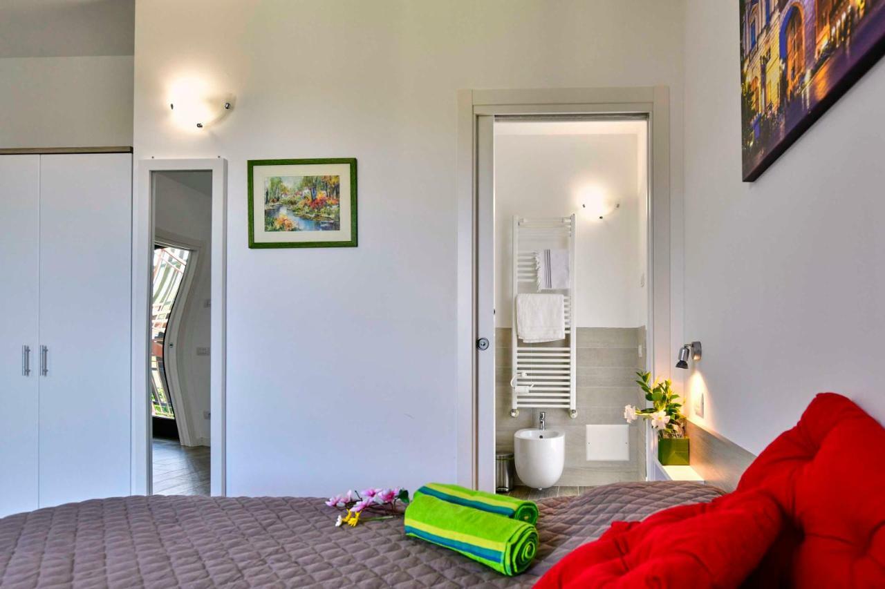 Welcome Traveller Divine Cecile Garda (Verona) Exterior foto