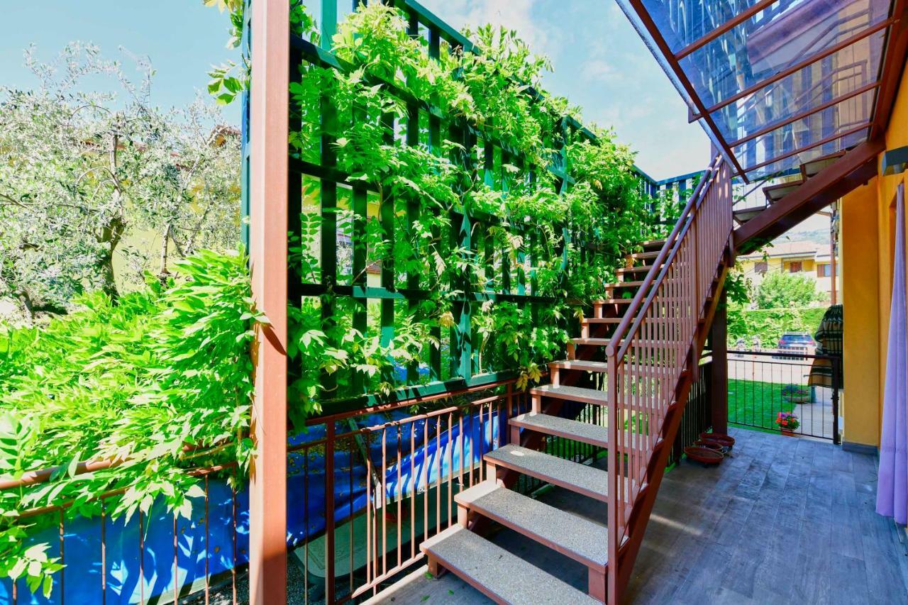 Welcome Traveller Divine Cecile Garda (Verona) Exterior foto