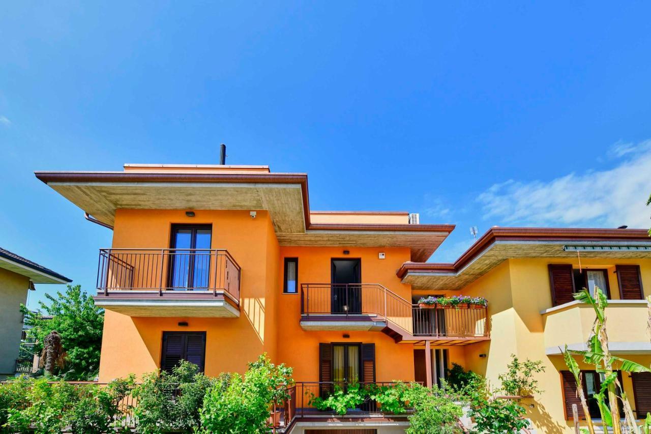 Welcome Traveller Divine Cecile Garda (Verona) Exterior foto